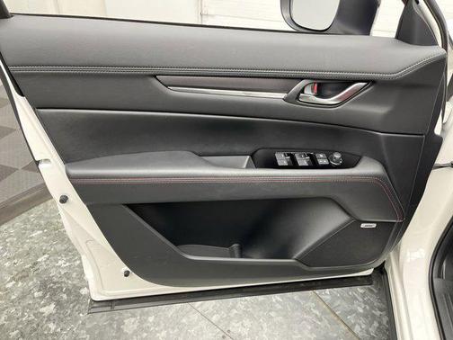 2025 Mazda CX-5 Carbon Edition