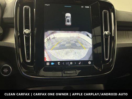 2025 Volvo XC40 B5 Core Bright Theme