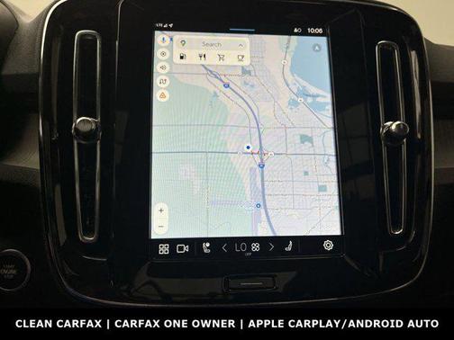2025 Volvo XC40 B5 Core Bright Theme