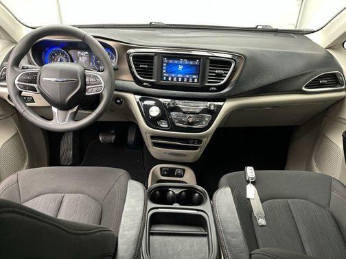 2018 Chrysler Pacifica Touring Plus