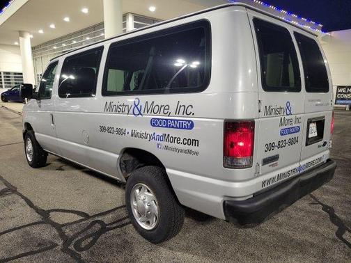 2010 Ford E350 Super Duty XL