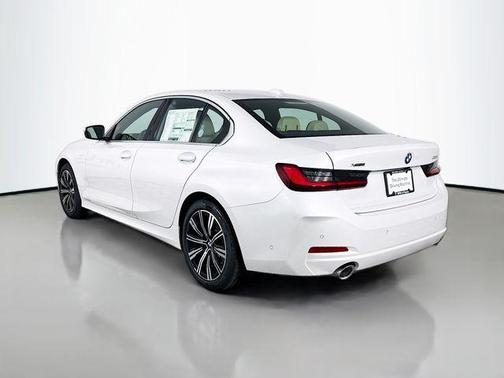 Mineral White Metallic 2026 BMW 330 xDrive