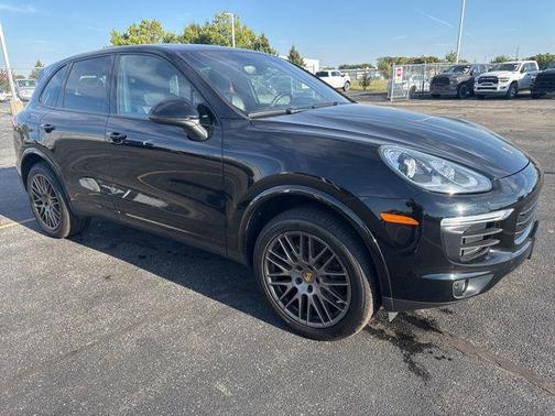 2017 Porsche Cayenne Platinum Edition