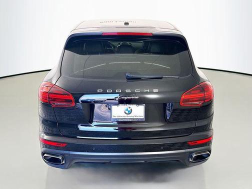 2017 Porsche Cayenne Platinum Edition