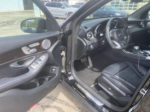 Black 2018 Mercedes-Benz GLC 300 4MATIC