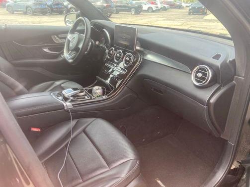 Black 2018 Mercedes-Benz GLC 300 4MATIC