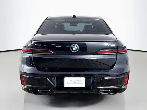 Black Sapphire Metallic 2025 BMW 760 xDrive
