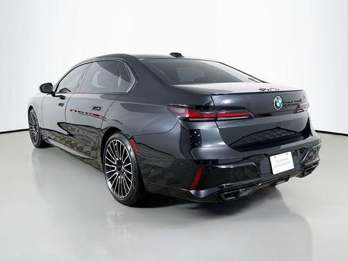 Black Sapphire Metallic 2025 BMW 760 xDrive