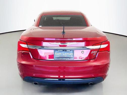 2013 Chrysler 200 S