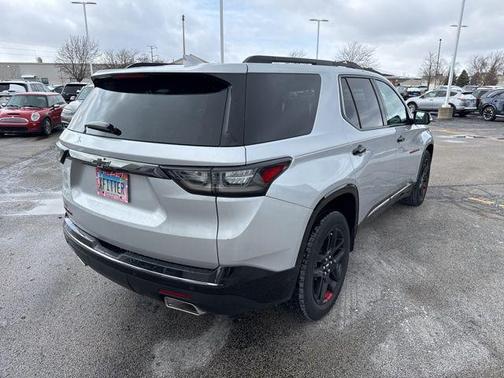 Silver Ice Metallic 2020 Chevrolet Traverse Premier
