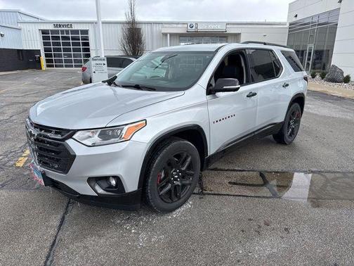 Silver Ice Metallic 2020 Chevrolet Traverse Premier