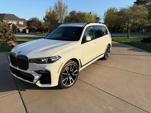Alpine White 2021 BMW X7 xDrive40i