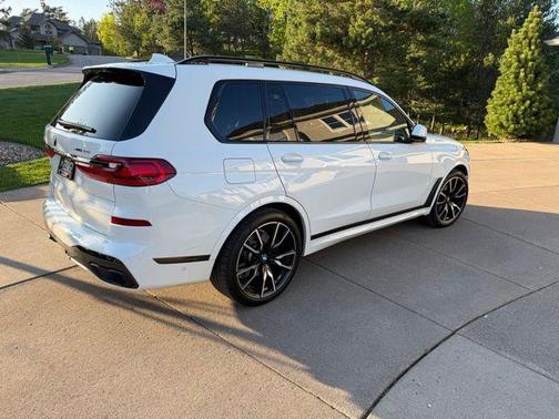 Alpine White 2021 BMW X7 xDrive40i