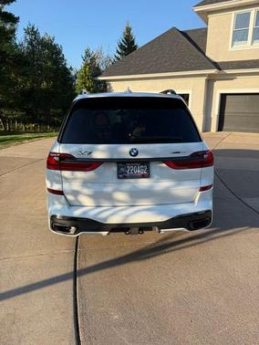 Alpine White 2021 BMW X7 xDrive40i