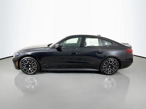 Black Sapphire Metallic 2026 BMW M440 i xDrive