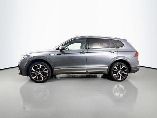 Platinum Gray Metallic 2023 Volkswagen Tiguan 2.0T SEL