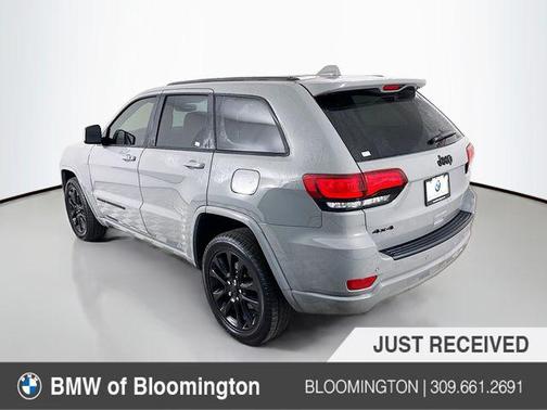 2022 Jeep Grand Cherokee Laredo