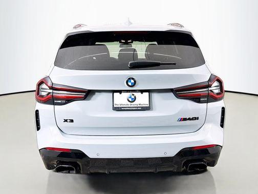 2024 BMW X3 M40i