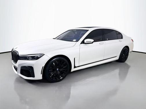 2022 BMW M760 xDrive