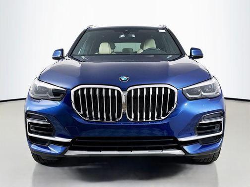 Phytonic Blue Metallic 2022 BMW X5 xDrive40i