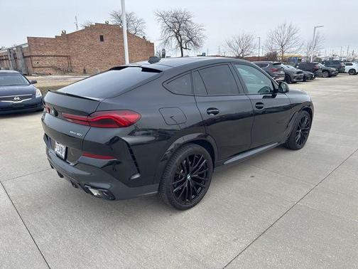 2023 BMW X6 xDrive40i