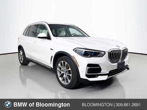 Mineral White Metallic 2022 BMW X5 PHEV xDrive45e