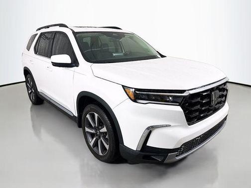 2023 Honda Pilot AWD Elite