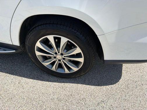 Diamond White Metallic 2015 Mercedes-Benz GL-Class 4MATIC