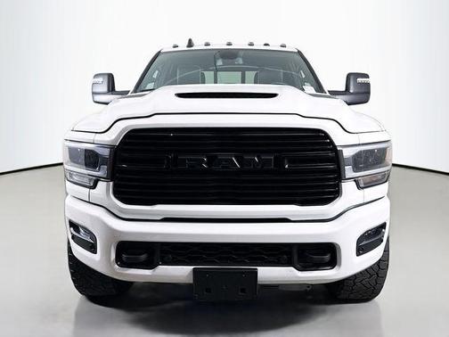 2024 RAM 3500 Laramie Crew Cab 4x4 6'4' Box
