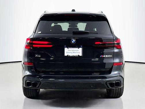 2024 BMW X5 M60i