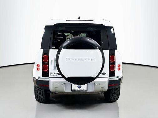 Fuji White 2023 Land Rover Defender 110 SE