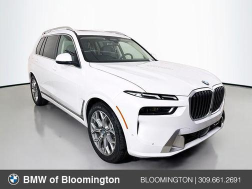 Mineral White Metallic 2026 BMW X7 xDrive40i