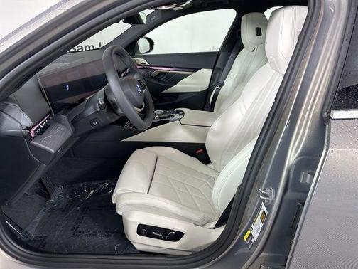 2025 BMW i5 xDrive40