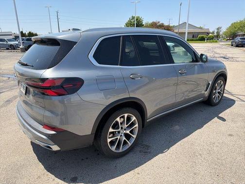 Skyscraper Grey Metallic 2024 BMW X5 xDrive40i