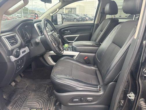 2017 Nissan Titan PRO-4X
