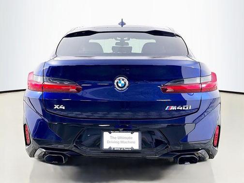 2022 BMW X4 M40i