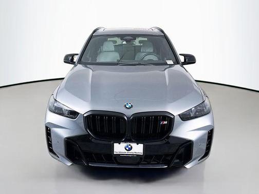 2025 BMW X5 M60i