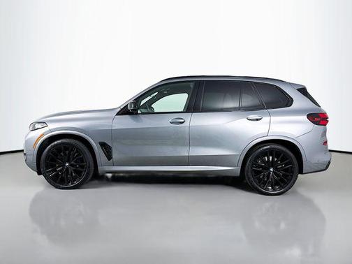2024 BMW X5 M60i