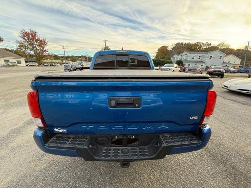 2016 Toyota Tacoma TRD Sport