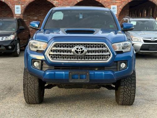 2016 Toyota Tacoma TRD Sport
