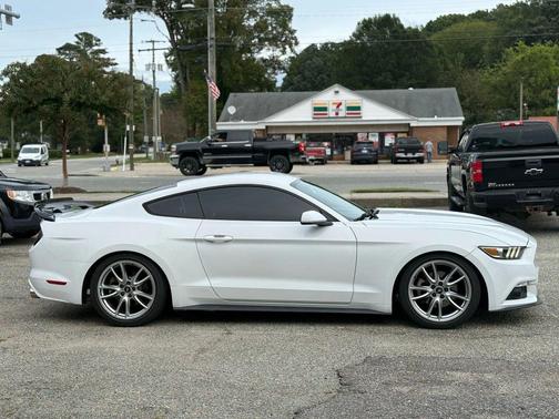 2017 Ford Mustang EcoBoost