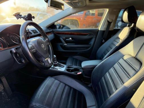 2011 Volkswagen CC Lux Plus