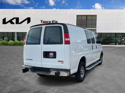 2023 GMC Savana 2500 Work Van