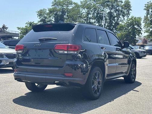 Diamond Black Crystal Pearlcoat 2019 Jeep Grand Cherokee Limited X
