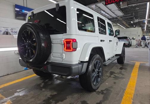 Bright White Clearcoat 2024 Jeep Wrangler 4xe Sahara