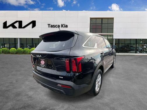 2023 Kia Sorento LX