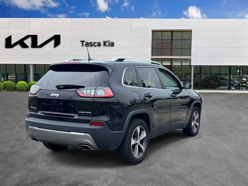 Diamond Black Crystal Pearlcoat 2019 Jeep Cherokee Limited