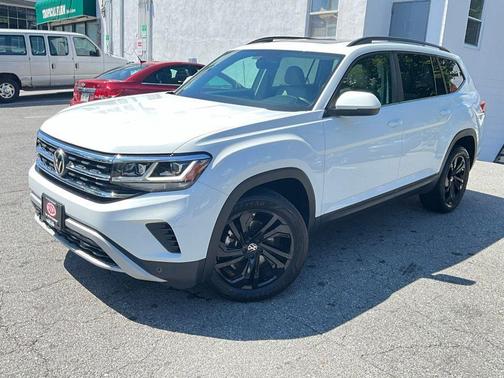 2022 Volkswagen Atlas 3.6L SE w/Technology