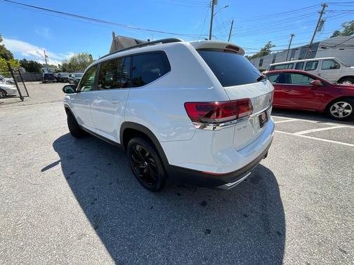 2022 Volkswagen Atlas 3.6L SE w/Technology