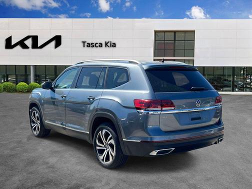 Platinum Gray Metallic 2022 Volkswagen Atlas 2.0T SEL